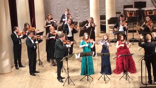 Вивальди концерт для 4х скрипок си минор солисты Valeriy Sokolov Д.КовальИ.Борисова К. Маркина