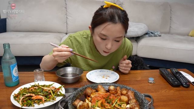 리얼먹방▶ 악마의 기름...바삭한 "대창구이"& 소주 ☆ 초간단 부추무침 ㅣDae-Chang (Cow Intestine)ㅣREAL SOUNDㅣASMR MUKBANGㅣ