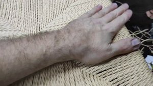 очередная табуретка с плетёной сидушкой