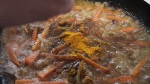 САМЫЙ ВКУСНЫЙ ПЛОВ С ТУШЕНКОЙ В СКОВОРОДЕ