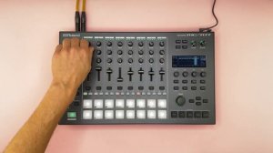 Roland MC-707 | Techno/House Jam (No Talking)