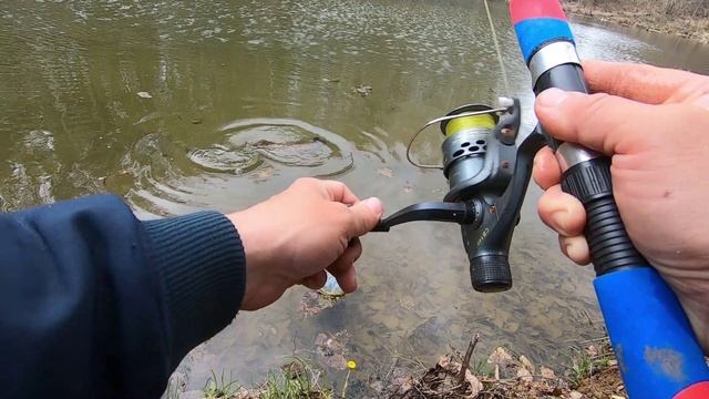 ТРОФЕЙ ЛОМАЛ СТОРОЖОК ПОКА Я ВЫВАЖИВАЛ ДРУГОЙ ТРОФЕЙ.