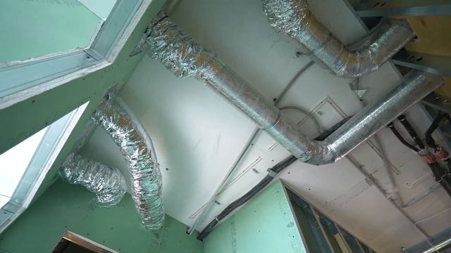 Как сделать скрытый плинтус с подсветкой, теневой зазор и «тёплую» стену. ЖК Shome смотреть онлайн