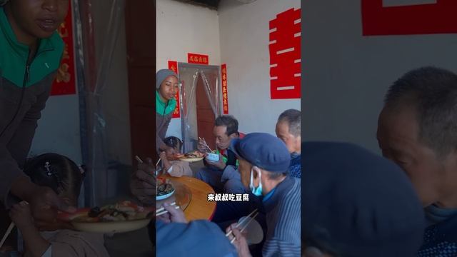 Today the house was finally capped. Although I was busy for a day, it was worth it смотреть онлайн