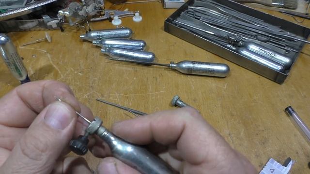 Про рукоятки из баллончиков. смотреть онлайн