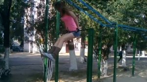 Трюки на турнике Girls_Street_Workout_Татьяна Арабаджи ...Девушка на турнИкАх___