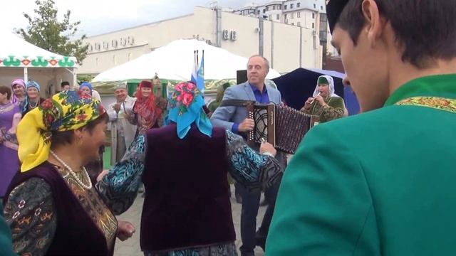 ЗАМЕСТИТЕЛЬ ПРЕДСЕДАТЕЛЯ ТЮМЕНСКОЙ ОБЛАСТНОЙ ДУМЫ Рейн В.А. ИГРАЕТ ДЛЯ СИБИРСКИХ ТАТАР смотреть онлайн