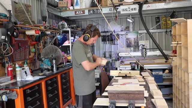 Pallet Wood DIY Hardware Boxes- FORME INDUSTRIOUS смотреть онлайн