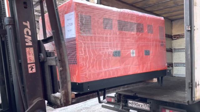 Отгрузка компрессора ЗИФ 6 м3/мин, 7 бар. В город Урай. смотреть онлайн