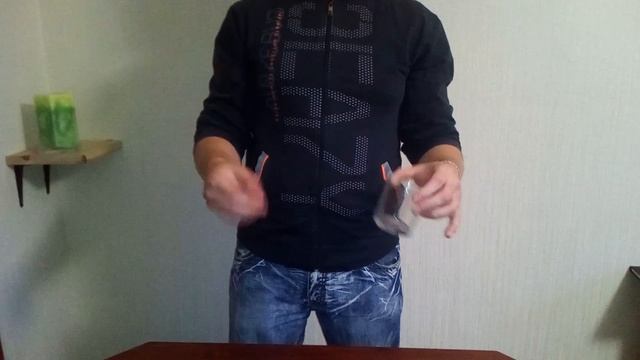 Фокус монета в стакане плюс обучение смотреть онлайн