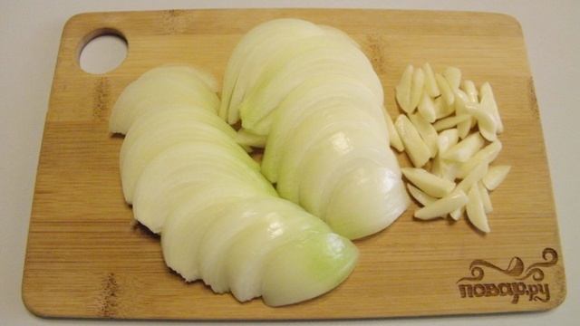 Кабачковая икра с томатным соусом