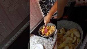 СЛАДКИЙ ПЛОВ С ЯБЛОКАМИ И ИЗЮМОМ