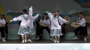Ансамбль ЭРГЫРОН - Танец и выступление на батуте