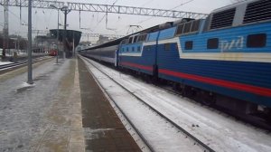 Электровоз ЧС7-038 с поездом №9 Москва-Варшава