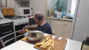 Пропитка ложек маслом.