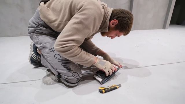 Декоративная штукатурка на полу. Нарезка выполнения работ. Pratta Marmorino X Floor.