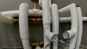 #29 Сантехник в США. Работа с водонагревателем и газовыми трубами для кондиционера