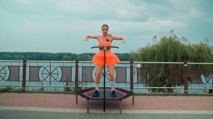 JUMPING FITNESS TRAMPOLINE 20 MIN WORKOUT AND CHOREOGHRAPHY