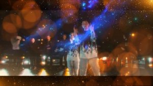 5 УТРА Давай сбежим Девочка в бежевом платьице