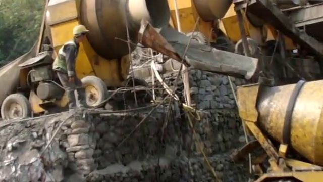 Loading the mix on carmix смотреть онлайн