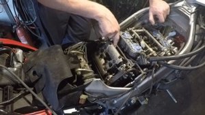 Регулировка клапанов VTEC на мотоцикле Honda VFR 800. Сервис №36