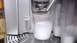 Delonghi Magnifica Pronto cappuccino