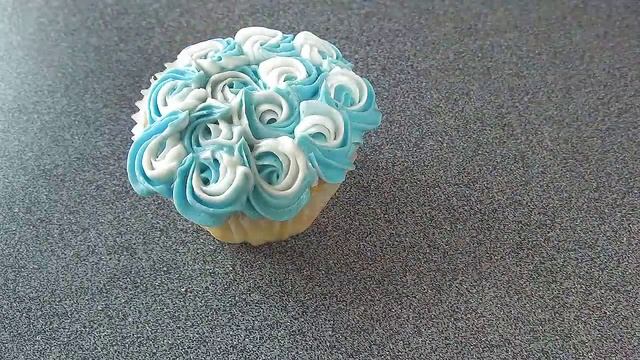 SAINT PATRICK'S DAY RAINBOW CUPCAKES, HANIELA'S смотреть онлайн