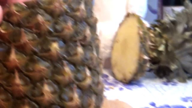 Новогоднее блюдо - Как нарезать светящийся ананас на десерт - Карвинг - АппетитНО #27
