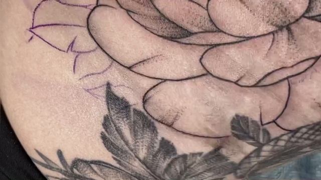 Flower tattoo on Butt | Speed up смотреть онлайн