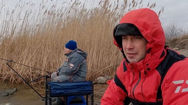 Зимний фидер на реке. Ловим карася на Дону.