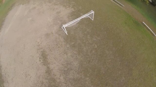 Hawk vs. Drone! (Hawk Attacks Quadcopter) смотреть онлайн