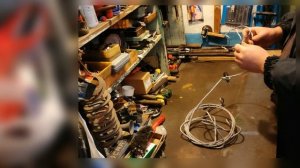 как заплести петлю на конце стального троса .how to make a loop at the end of a steel cable