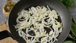 Рапаны жареные с луком