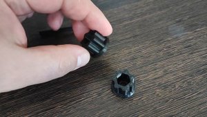 Пластиковый (Нейлоновый) болт для катушки металлоискателя Minelab и Garrett