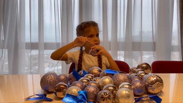 Делаем новогодний венок за 15 минут с Лией Дзюбой смотреть онлайн