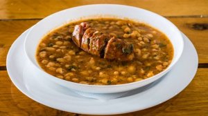 Боб и фасоль. Болгарское застолье