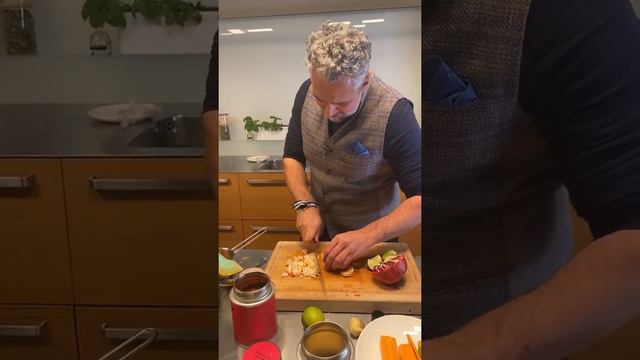 #teamtrettlkocht Glasnudelsalat mit Süßkartoffel und Soja-Vinaigrette смотреть онлайн