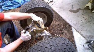 1 Hydrostatic Garden Tractor transmission rebuild 1 of 4 Hydro Gear