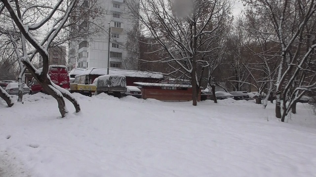 улица смольная зимняя москва прогулка по городским окраинам москвы по тротуару от первого лица обзор