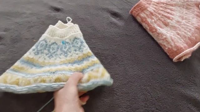 Вязальный Влог | 31-06.08.2023 | связала вторую жаккардовую кокетку | новые носки Ване из schoppel смотреть онлайн