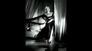 Холодная красота и икона стиля Марлен Дитрих. Биография