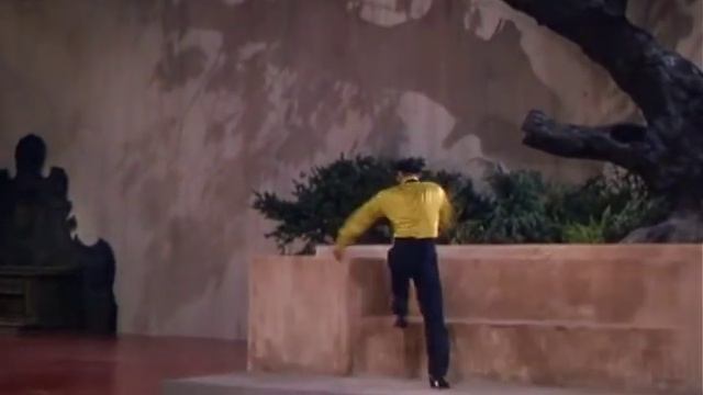 Anchors Aweigh (1945) Gene Kelly - La Cumparsita смотреть онлайн