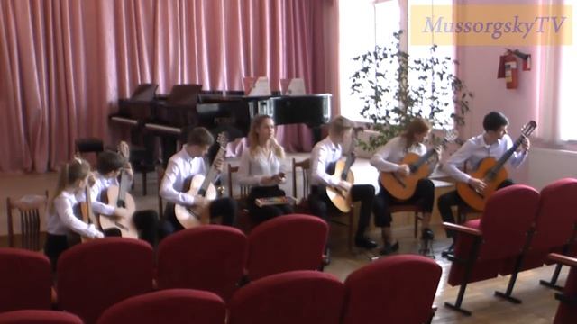 Ансамбль гитаристов - "Ручеёк, бегущий на юг" 1 часть из детской сюиты №1 смотреть онлайн