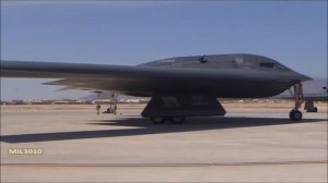 Стелс бомбардировщики B-2 "Спирит" ВВС США / Взлет.mp4