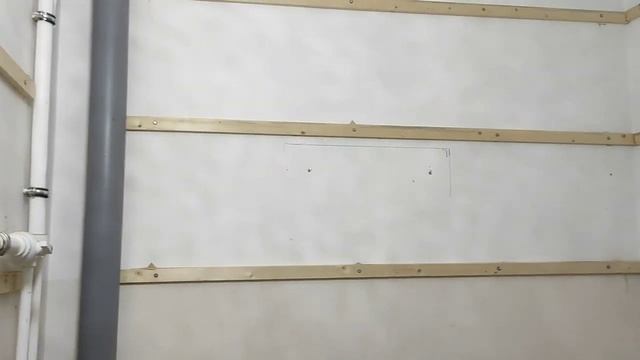 РЕМОНТ ВАННОЙ КОМНАТЫ ПВХ ПАНЕЛЯМИ при ремонте квартиры. Монтаж короба из профиля 27х28 и обрешотки