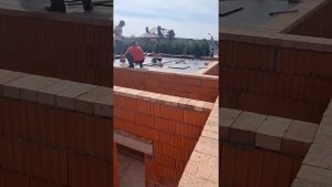 Выставляем опалубку для монолитной плиты
