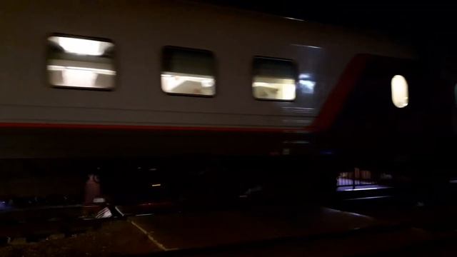 Ура! дождались пошел поезд Феодосия - Москва смотреть онлайн