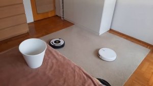 RoboVac Party#4: Roomba, Samsung, Xiaomi, Electrolux, Vileda | LOT of plastic beads! ???