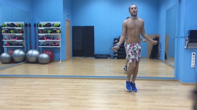 Прыжки на скакалке фитнес кардио танцы