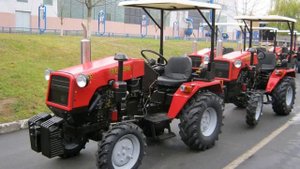 Трактор МТЗ Беларус-311 пластиковая крыша